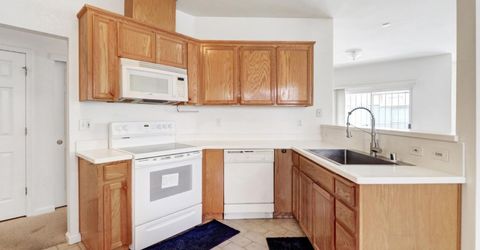 31 Aruba Cir, Sacramento, CA 95823 Photo