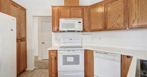31 Aruba Cir, Sacramento, CA 95823 Photo