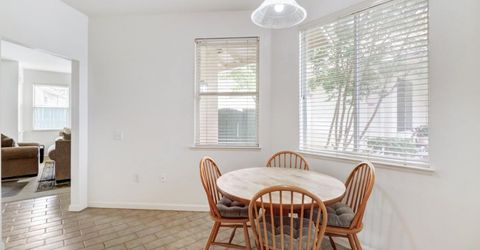 31 Aruba Cir, Sacramento, CA 95823 Photo