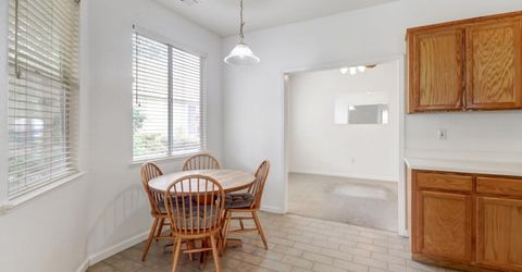 31 Aruba Cir, Sacramento, CA 95823 Photo