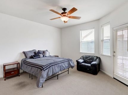 31 Aruba Cir, Sacramento, CA 95823 Photo