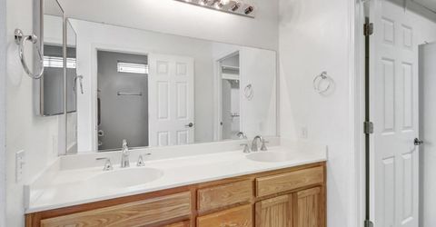 31 Aruba Cir, Sacramento, CA 95823 Photo