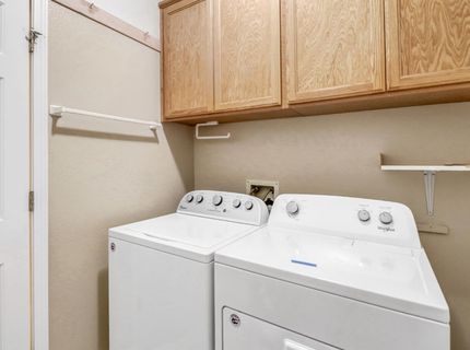 31 Aruba Cir, Sacramento, CA 95823 Photo
