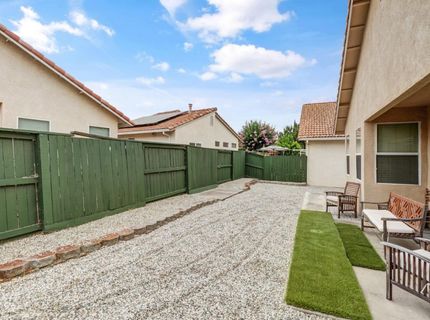 31 Aruba Cir, Sacramento, CA 95823 Photo