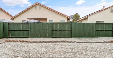 31 Aruba Cir, Sacramento, CA 95823 Photo