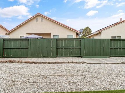 31 Aruba Cir, Sacramento, CA 95823 Photo