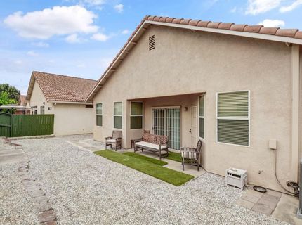 31 Aruba Cir, Sacramento, CA 95823 Photo