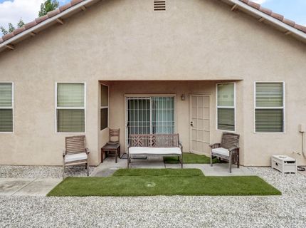 31 Aruba Cir, Sacramento, CA 95823 Photo