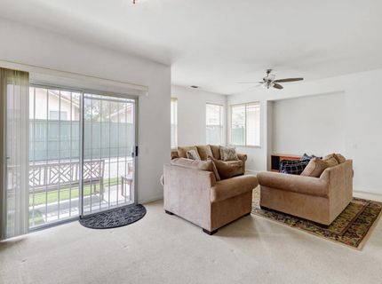31 Aruba Cir, Sacramento, CA 95823 Photo