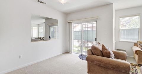31 Aruba Cir, Sacramento, CA 95823 Photo