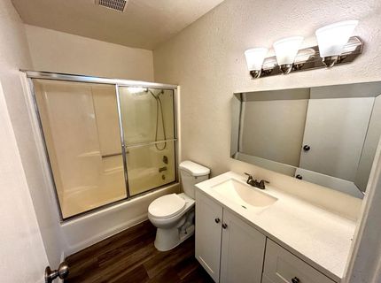 8355 Franklin Blvd, Sacramento, CA 95823 Photo