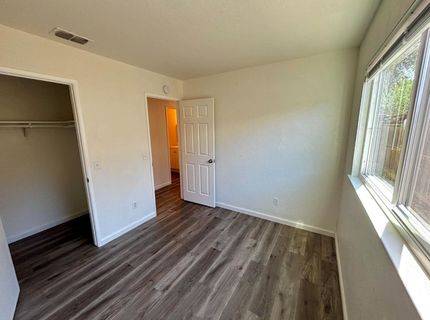 8355 Franklin Blvd, Sacramento, CA 95823 Photo