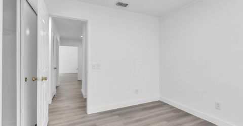 8617 Tiogawoods Dr, Sacramento, CA 95828 Photo