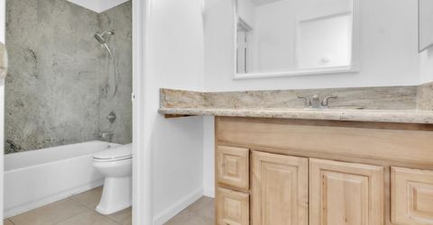 8617 Tiogawoods Dr, Sacramento, CA 95828 Photo