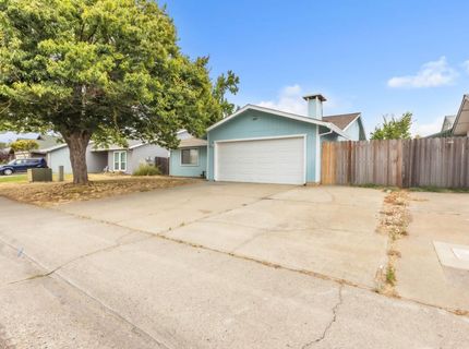 8617 Tiogawoods Dr, Sacramento, CA 95828 Photo