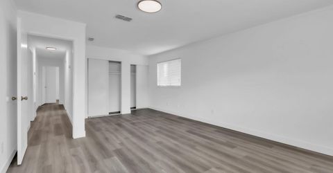 8617 Tiogawoods Dr, Sacramento, CA 95828 Photo