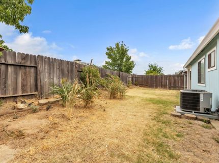 8617 Tiogawoods Dr, Sacramento, CA 95828 Photo