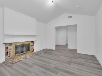 8617 Tiogawoods Dr, Sacramento, CA 95828 Photo