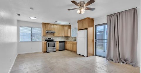 8617 Tiogawoods Dr, Sacramento, CA 95828 Photo