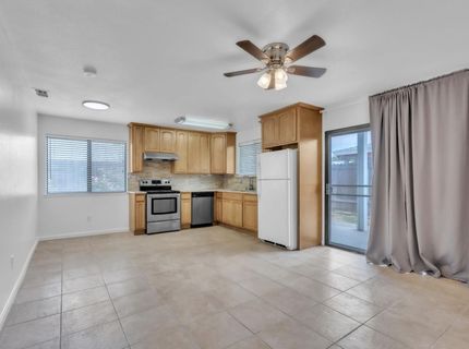 8617 Tiogawoods Dr, Sacramento, CA 95828 Photo