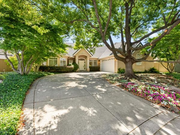 7710 Rio Barco Way, Sacramento, CA 95831