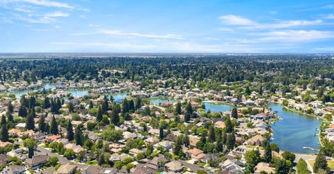 7710 Rio Barco Way, Sacramento, CA 95831 Photo