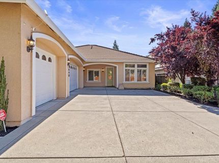 3648 Voleyn St, Carmichael, CA 95608 Photo