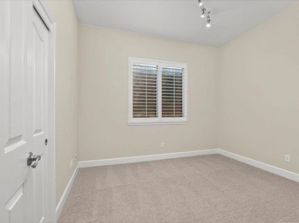 3648 Voleyn St, Carmichael, CA 95608 Photo