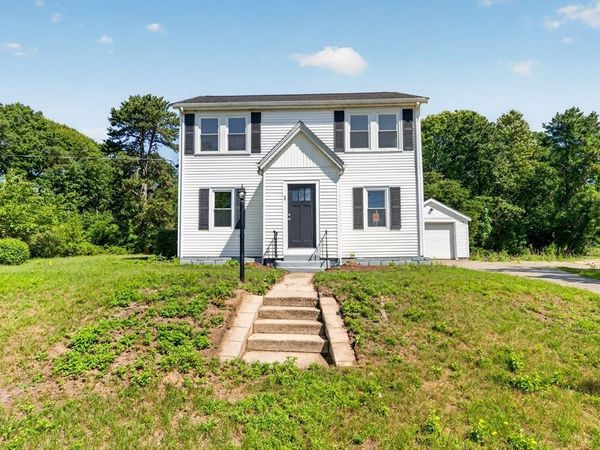 71 Great Neck Rd, Wareham, MA 02571