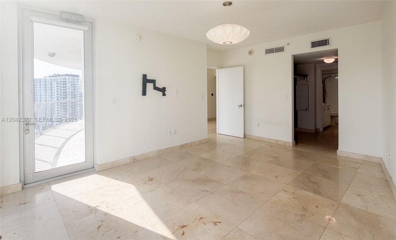 1750 N Bayshore Dr , Unit 1814, Miami, FL 33132 Photo