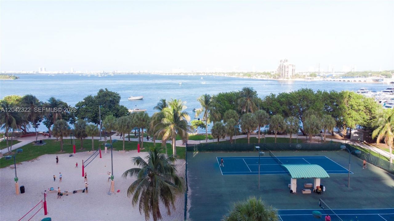 1750 N Bayshore Dr, Unit 1814, Miami, FL 33132 Photo