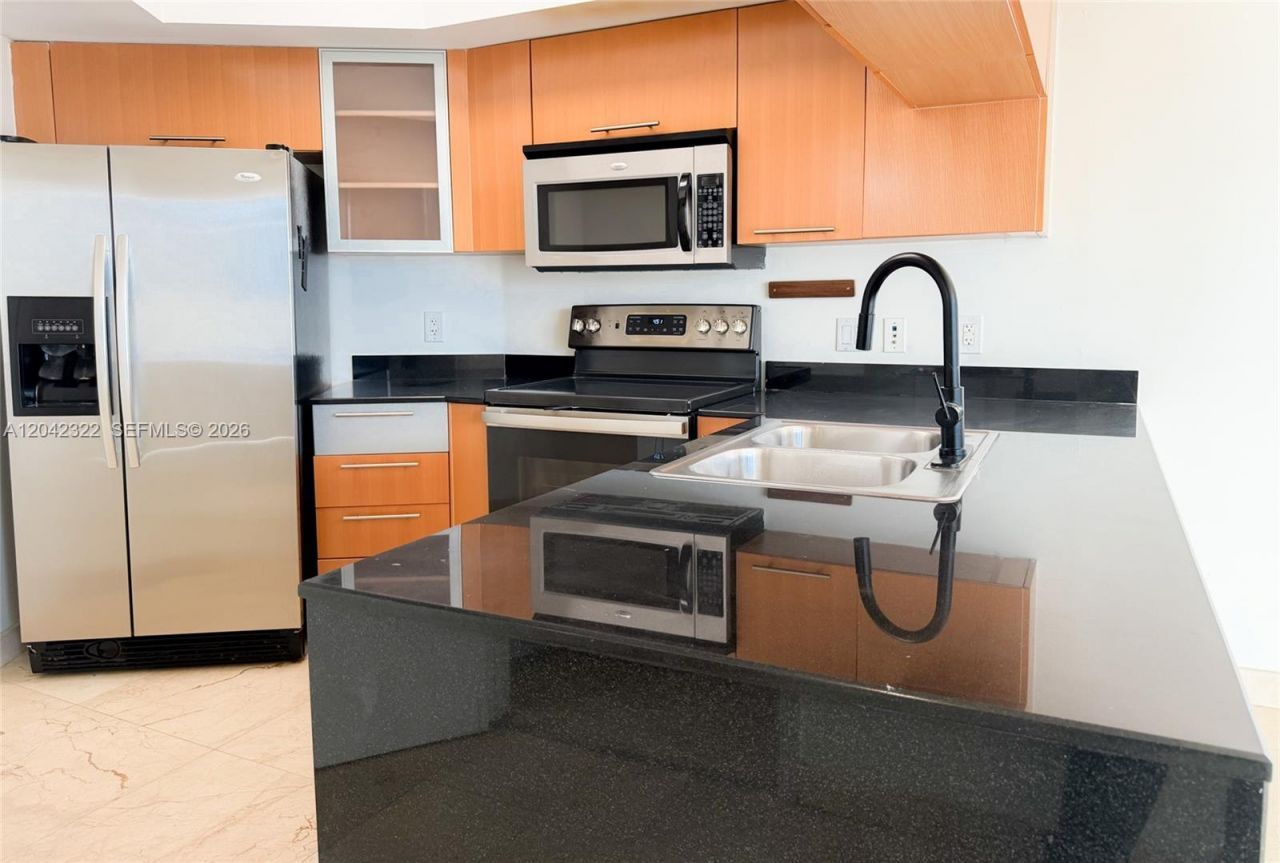 1750 N Bayshore Dr, Unit 1814, Miami, FL 33132 Photo