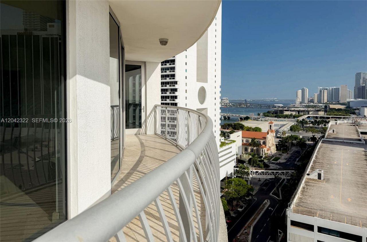 1750 N Bayshore Dr, Unit 1814, Miami, FL 33132 Photo