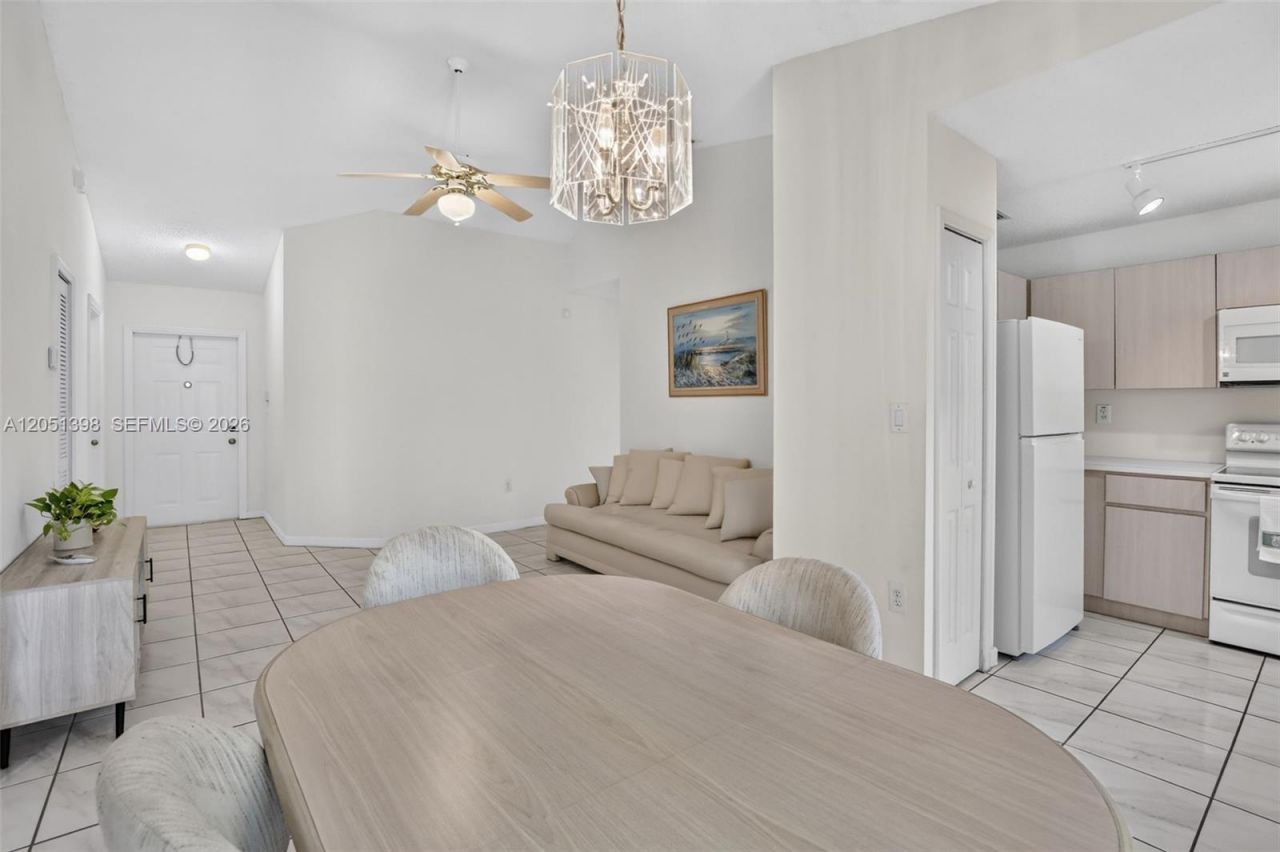 14147 N Forest Oak Cir, Davie, FL 33325 Photo