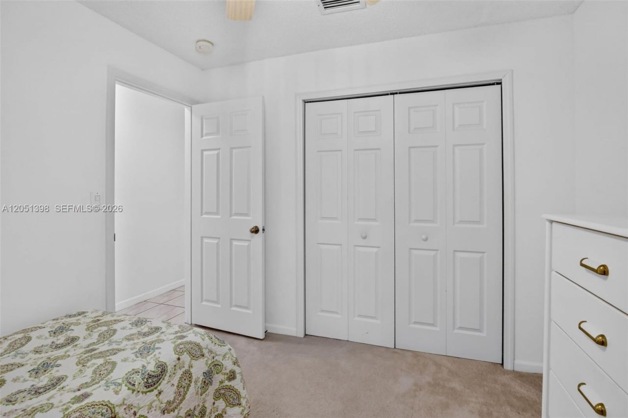 14147 N Forest Oak Cir, Davie, FL 33325 Photo