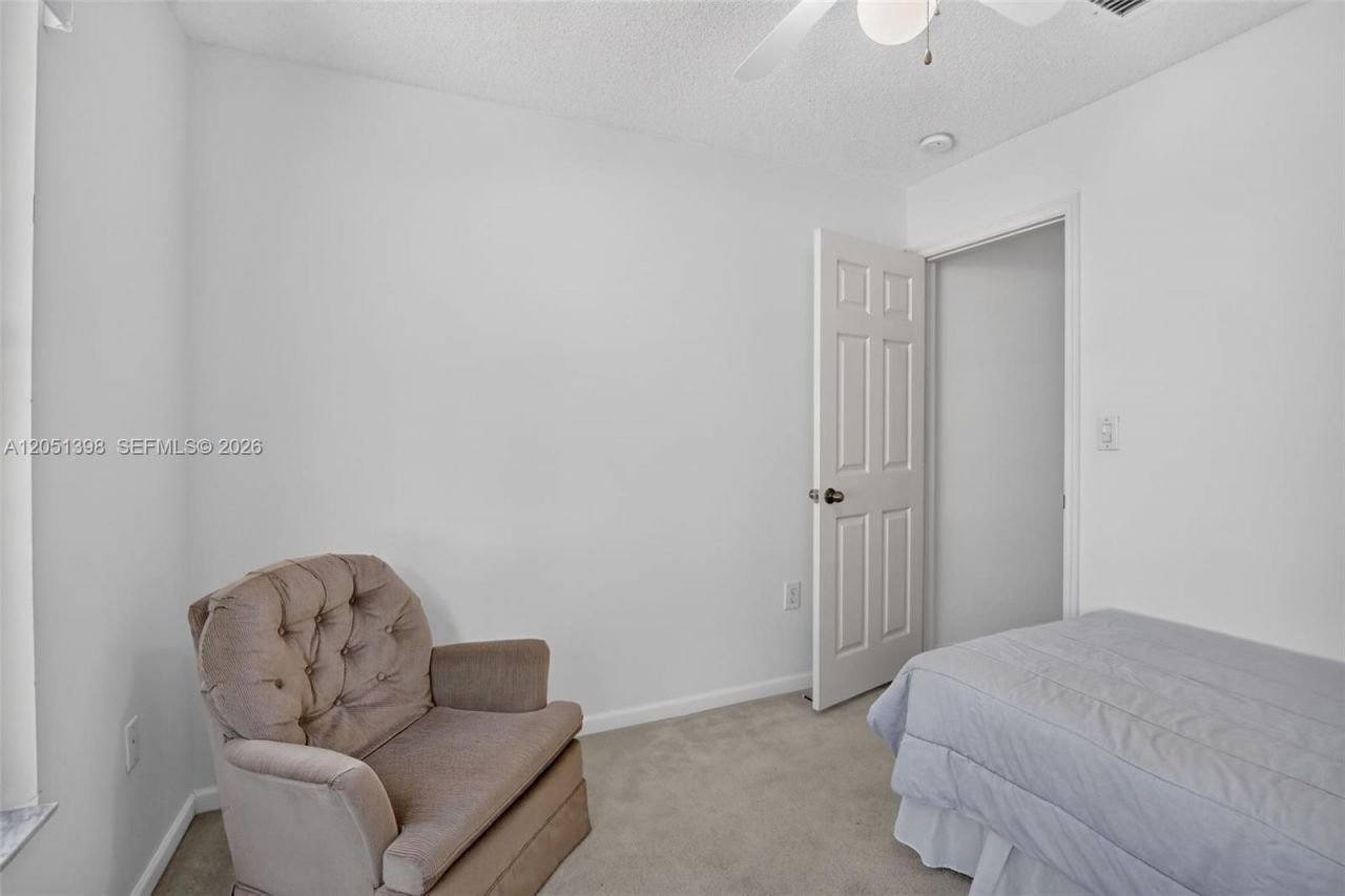 14147 N Forest Oak Cir, Davie, FL 33325 Photo