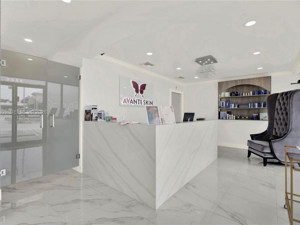 Miami, FL 33175