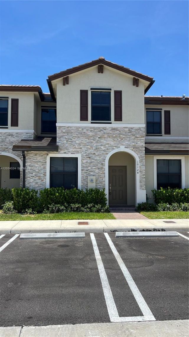 10124 SW 228th Ter , Miami, FL 33190 Photo