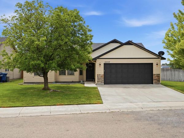 2507 E Carmel Ct, Nampa, ID 83687
