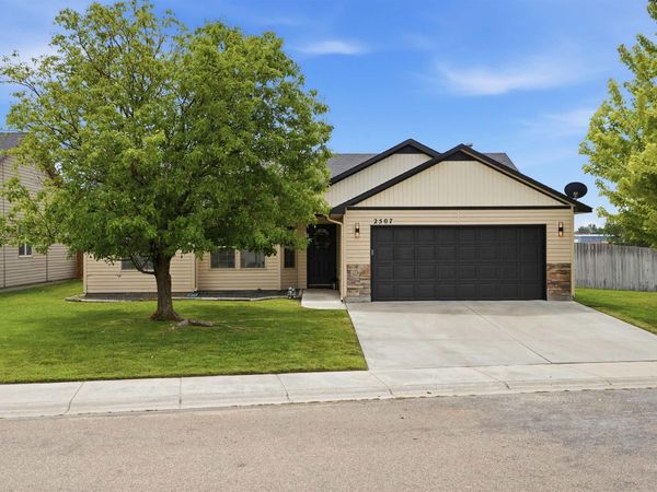 2507 E Carmel Ct, Nampa, ID 83687