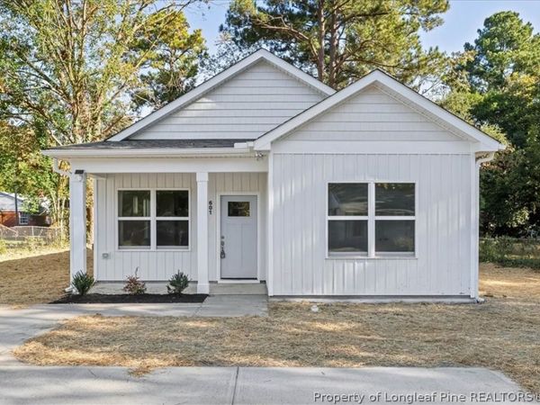 601 E Bay Street, Dunn, NC 28334