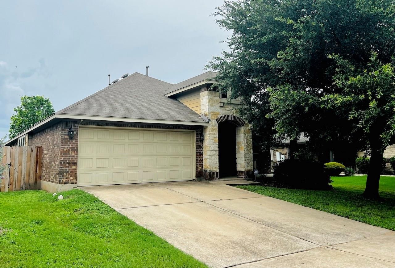 2708 Cottonwood Shores Dr, Austin, TX 78725 Main Photo