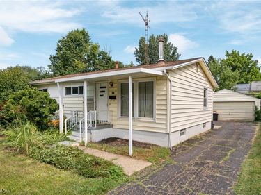 917 35th Street NW, Canton, OH 44709