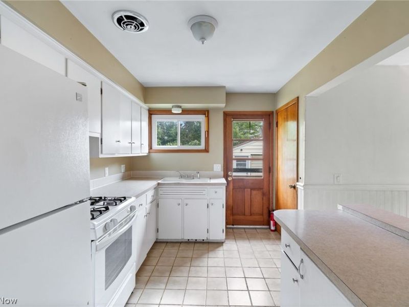 917 35th Street NW, Canton, OH 44709 Photo 10