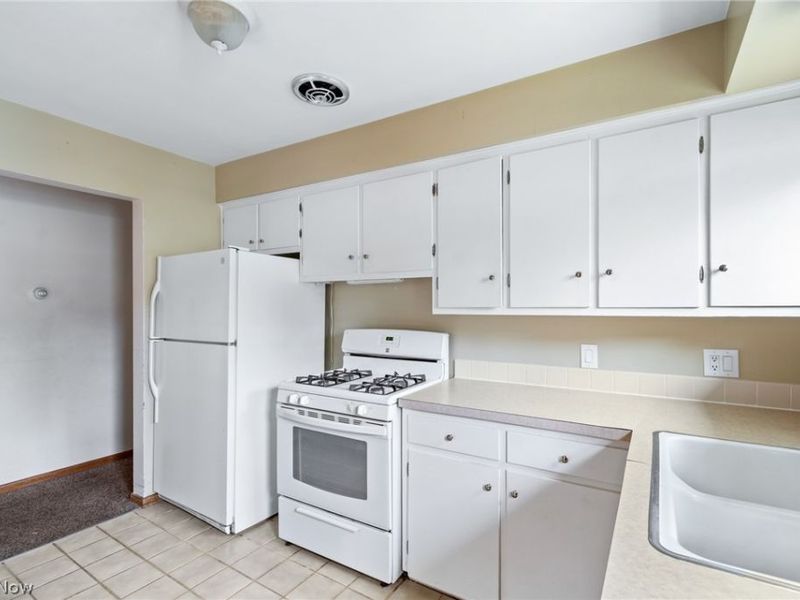 917 35th Street NW, Canton, OH 44709 Photo 11