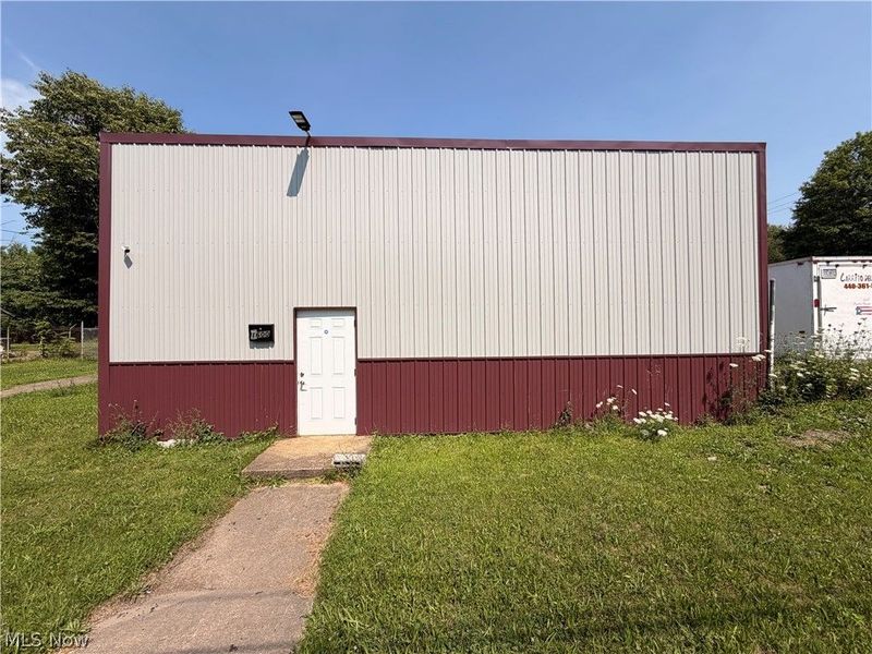1600 Albert Street, Youngstown, OH 44505 Photo 2