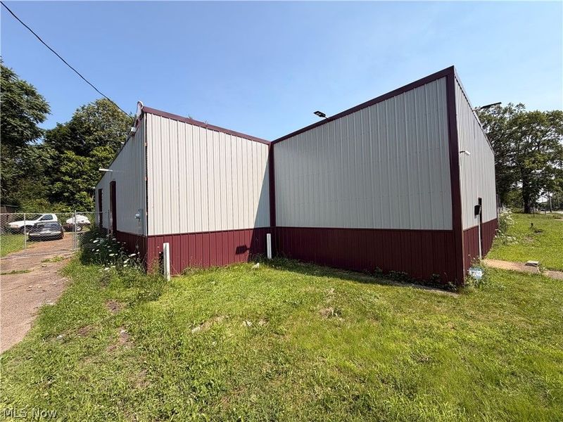 1600 Albert Street, Youngstown, OH 44505 Photo 3