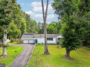 2129 HERBLEW ROAD, WARRINGTON, PA 18976