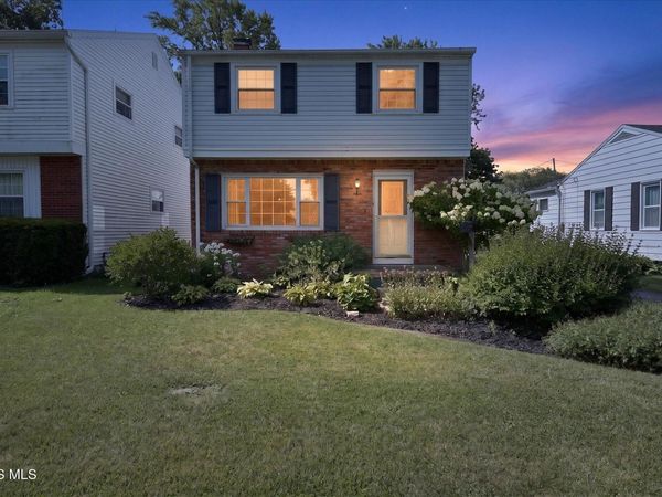 2811 Castleton Avenue, Toledo, OH 43613