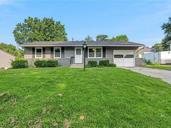 902 UTE Street, Independence, MO 64056